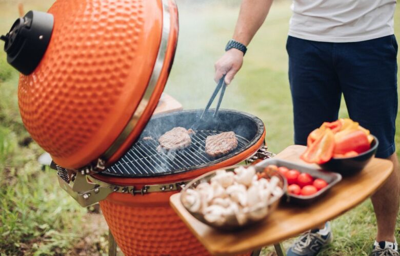 charcoal briquette for BBQ