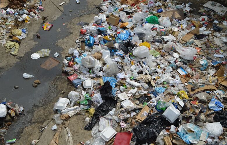 Masih Anggap Sampah Tak Bernilai