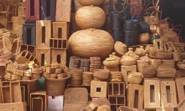 bisnis kerajinan kayu
