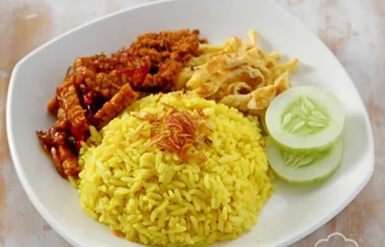 cara membuat nasi kuning
