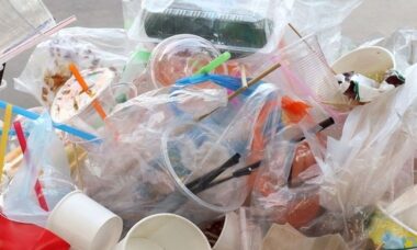 produk dari plastik bekas