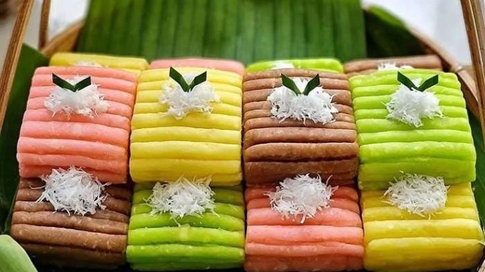 makanan ringan berbahan kelapa parut