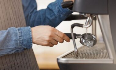 Cara Membersihkan Mesin Biji Kopi Setelah Digunakan