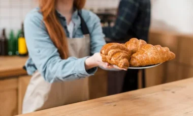 tips memanggang kue agar tidak gosong